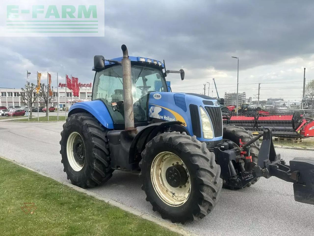 Traktor New Holland t8040: das Bild 8