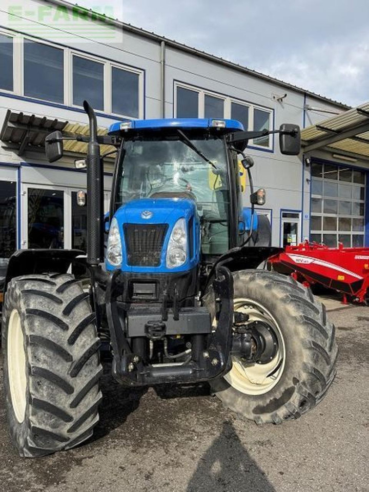 New Holland ts 100 a - Traktor: das Bild 2 New Holland ts 100 a - Traktor: das Bild 2