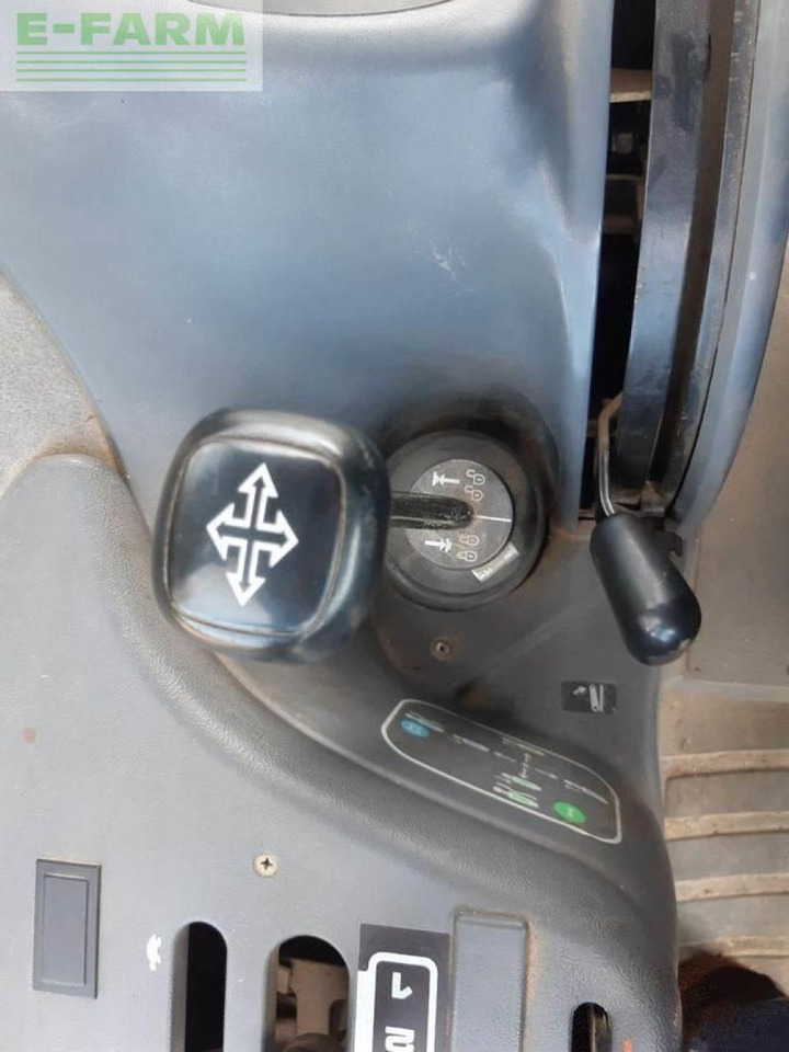 Traktor New Holland ts90: das Bild 10