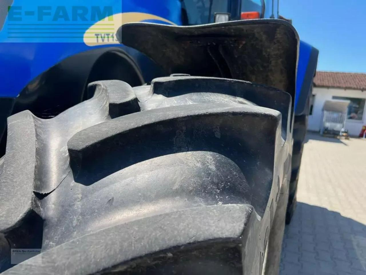 New Holland tvt 135 - Traktor: das Bild 2 New Holland tvt 135 - Traktor: das Bild 2