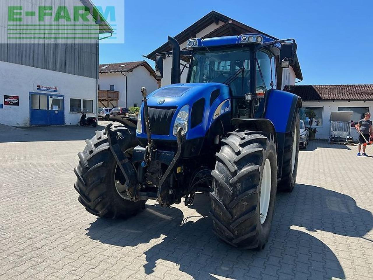 New Holland tvt 135 - Traktor: das Bild 4 New Holland tvt 135 - Traktor: das Bild 4