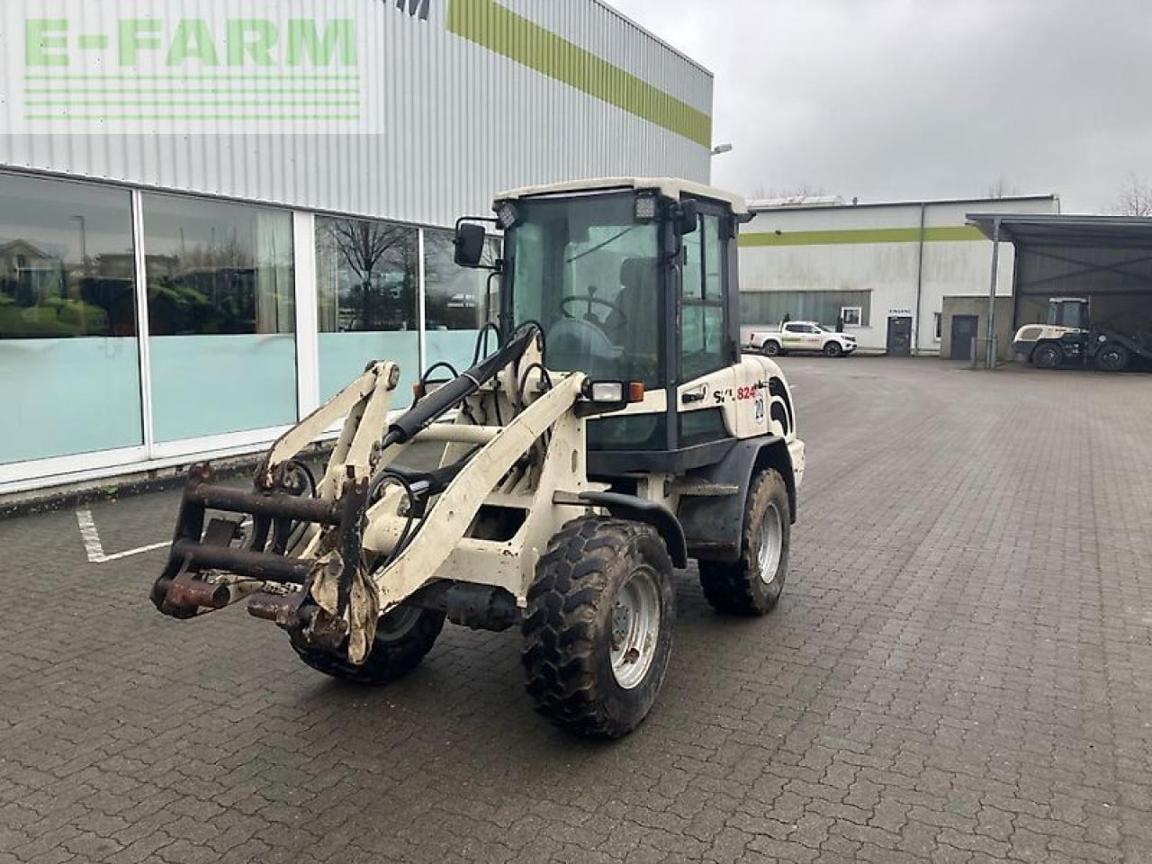 Schaeff skl 824 - Minibagger: das Bild 4 Schaeff skl 824 - Minibagger: das Bild 4