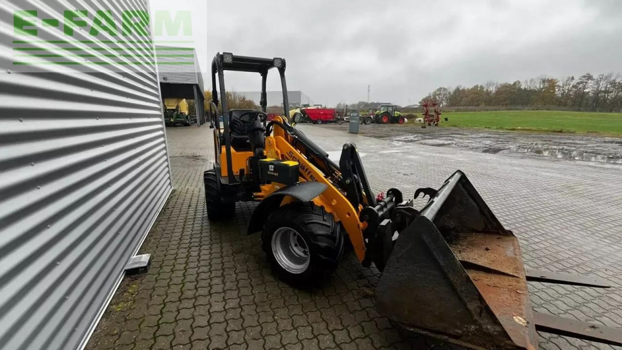 Schäffer 2445 2445 - Minibagger: das Bild 4 Schäffer 2445 2445 - Minibagger: das Bild 4