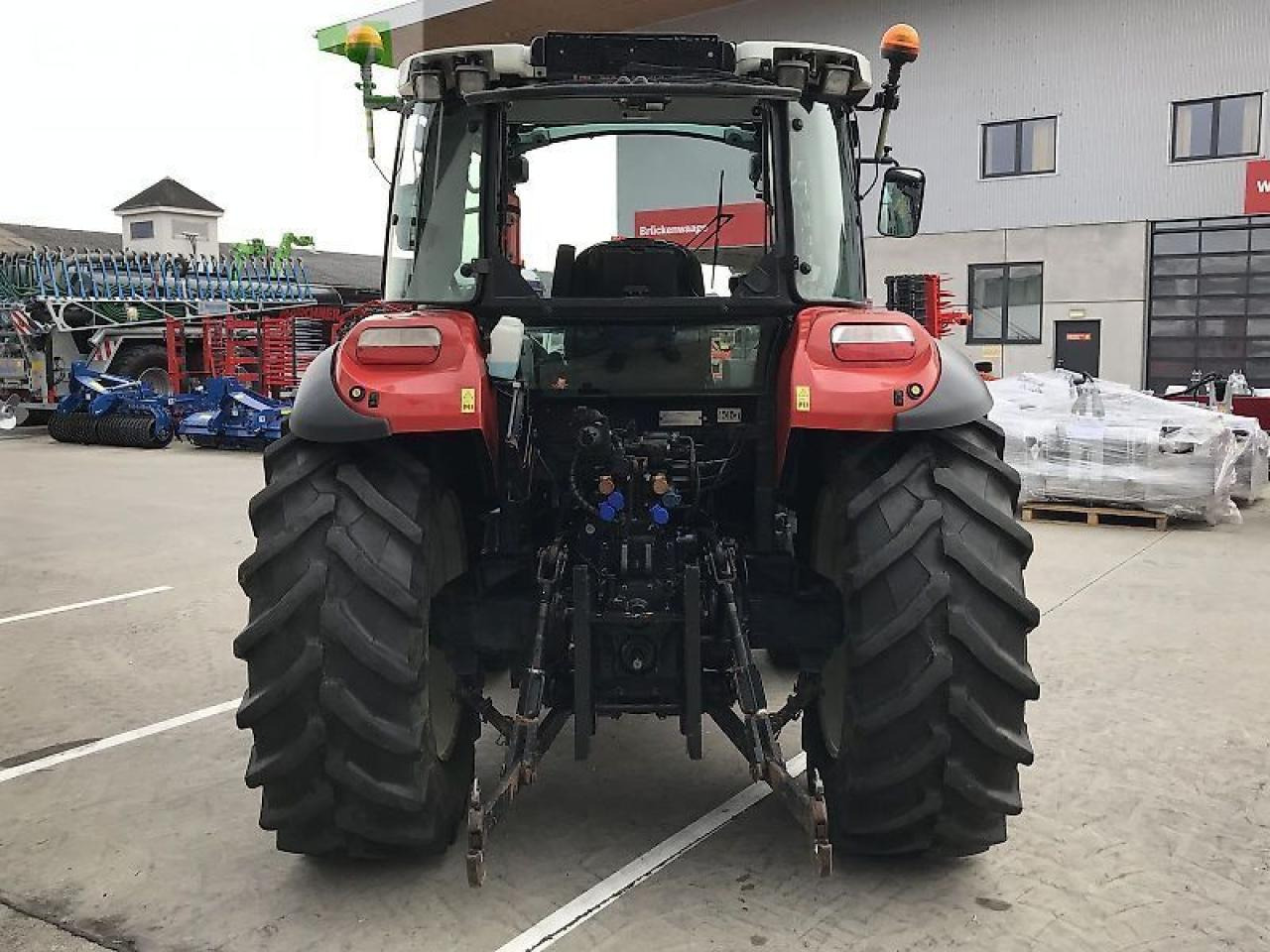 Steyr kompakt 4105 basis - Traktor: das Bild 5 Steyr kompakt 4105 basis - Traktor: das Bild 5
