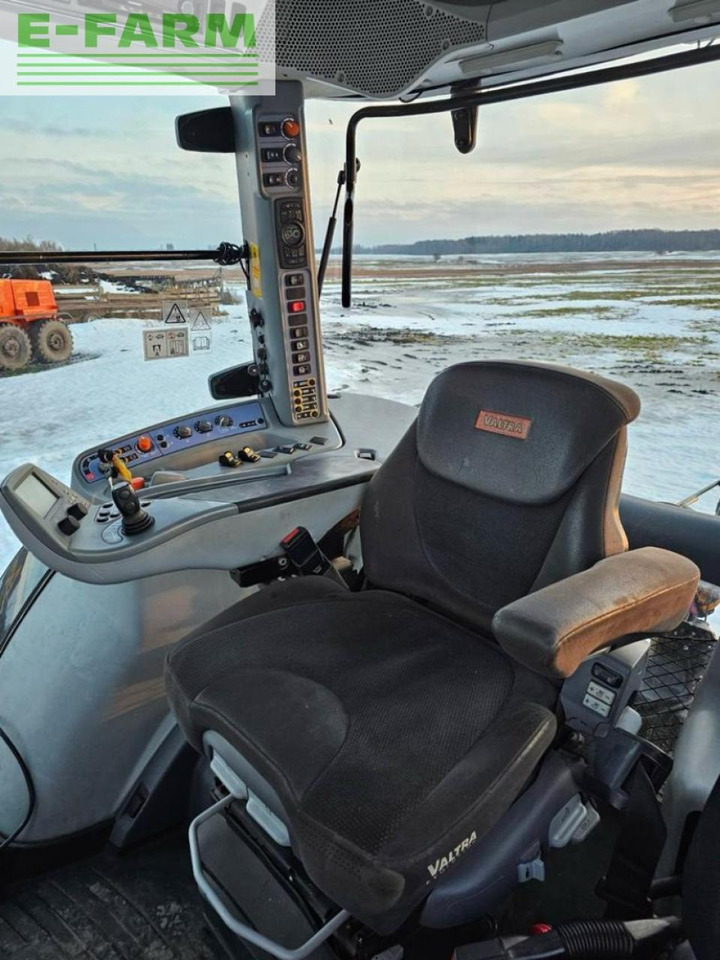 Traktor Valtra S294: das Bild 12