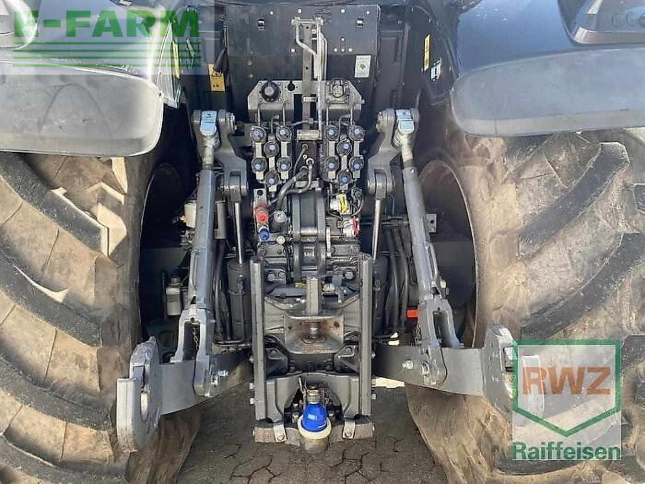 Valtra s394 - Traktor: das Bild 4 Valtra s394 - Traktor: das Bild 4