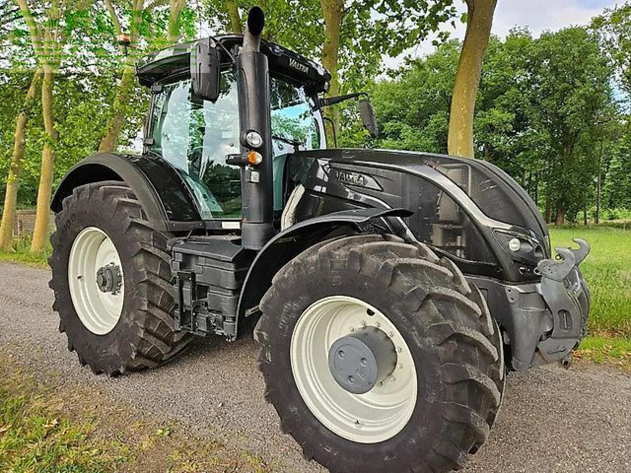 Valtra s394 smarttouch twintrac s274 s294 s324 s354 s374 fendt agco - Traktor: das Bild 1 Valtra s394 smarttouch twintrac s274 s294 s324 s354 s374 fendt agco - Traktor: das Bild 1