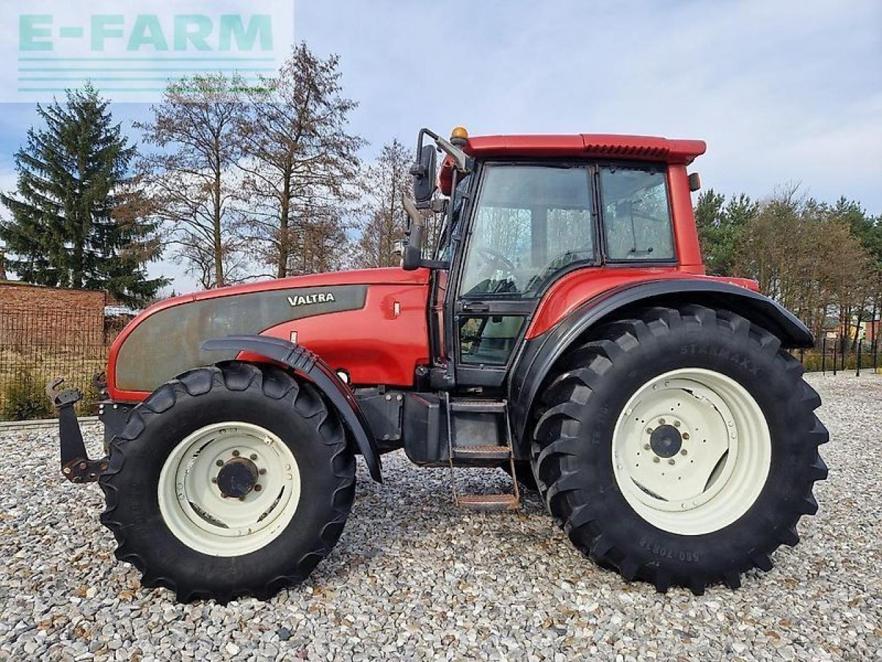 Valtra t120 - Traktor: das Bild 3 Valtra t120 - Traktor: das Bild 3