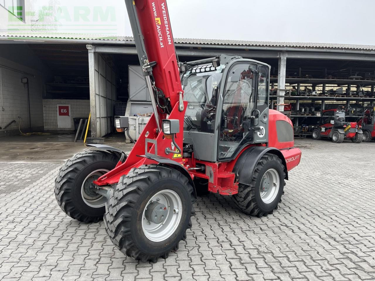 Weidemann 3080lpt ca. 5,0m hubhöhe / hochdruckfahrantrieb - Minibagger: das Bild 3 Weidemann 3080lpt ca. 5,0m hubhöhe / hochdruckfahrantrieb - Minibagger: das Bild 3