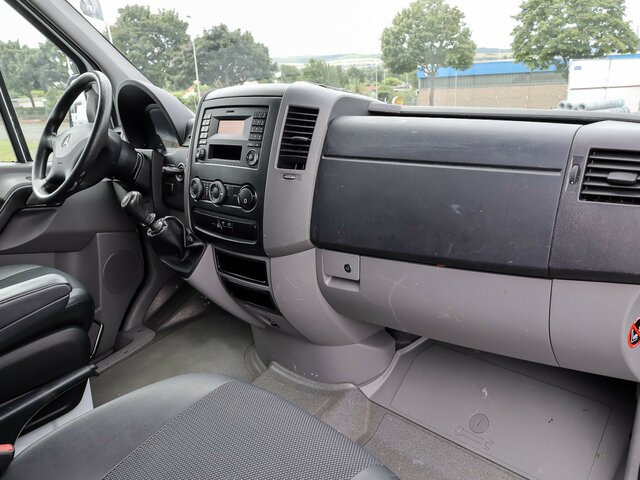 MERCEDES-BENZ Sprinter 316CDI DOKA,Allrad,Klima - Pritsche Transporter, Transporter mit Doppelkabine: das Bild 3 MERCEDES-BENZ Sprinter 316CDI DOKA,Allrad,Klima - Pritsche Transporter, Transporter mit Doppelkabine: das Bild 3