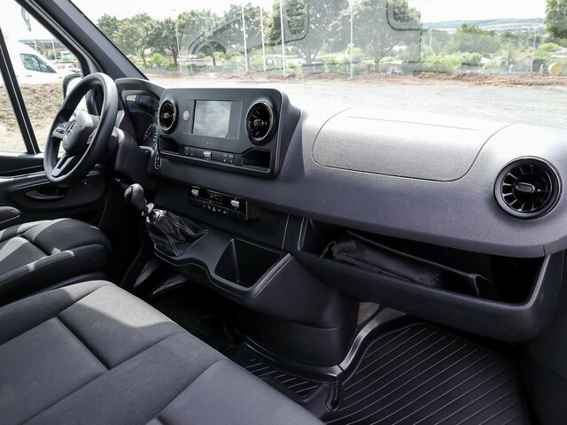 MERCEDES-BENZ Sprinter 317 CDI Kasten,L2H2,MBUX,Kamera - Kastenwagen: das Bild 4 MERCEDES-BENZ Sprinter 317 CDI Kasten,L2H2,MBUX,Kamera - Kastenwagen: das Bild 4