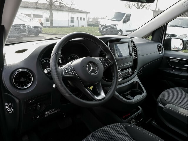 Innenraum Bild 2: Camper Van MERCEDES-BENZ V 300 Marco Polo ActivityEdition,2xTür,20Zoll LM