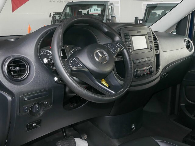 MERCEDES-BENZ Vito 114 TourerPro,Allrad,Automatik,8Sitzer - Personentransporter: das Bild 3 MERCEDES-BENZ Vito 114 TourerPro,Allrad,Automatik,8Sitzer - Personentransporter: das Bild 3