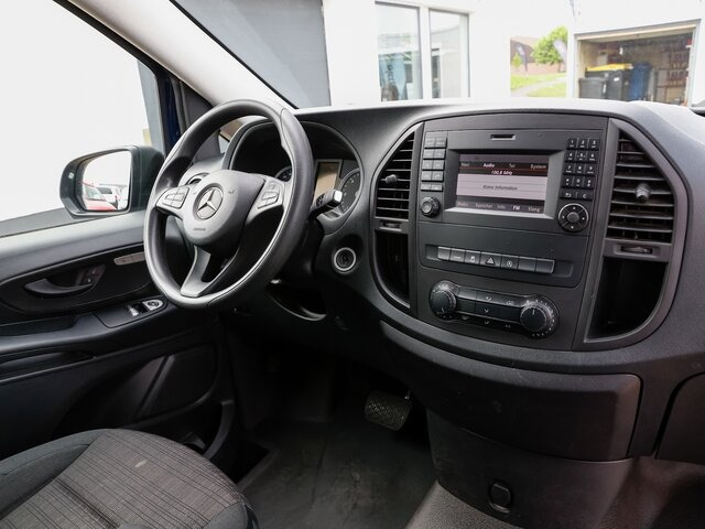 MERCEDES-BENZ Vito 114 TourerPro,Allrad,Automatik,8Sitzer - Personentransporter: das Bild 4 MERCEDES-BENZ Vito 114 TourerPro,Allrad,Automatik,8Sitzer - Personentransporter: das Bild 4