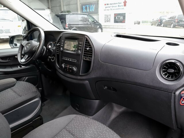 MERCEDES-BENZ Vito 114 TourerPro,Extralang,AMF Rollstuhlrampe... - Personentransporter: das Bild 3 MERCEDES-BENZ Vito 114 TourerPro,Extralang,AMF Rollstuhlrampe... - Personentransporter: das Bild 3