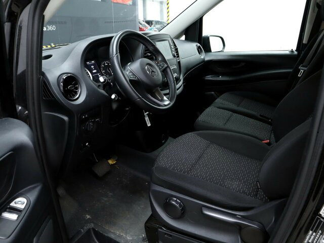 MERCEDES-BENZ Vito 116CDI lang,TourerPro,2Klima,9Sitze,Kamera - Kleinbus, Personentransporter: das Bild 2 MERCEDES-BENZ Vito 116CDI lang,TourerPro,2Klima,9Sitze,Kamera - Kleinbus, Personentransporter: das Bild 2
