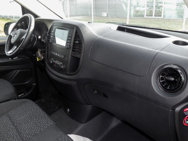 MERCEDES-BENZ Vito 116TourerPro ,Extralang,2xKlima,Kamera,AHK - Kleinbus, Personentransporter: das Bild 3 MERCEDES-BENZ Vito 116TourerPro ,Extralang,2xKlima,Kamera,AHK - Kleinbus, Personentransporter: das Bild 3