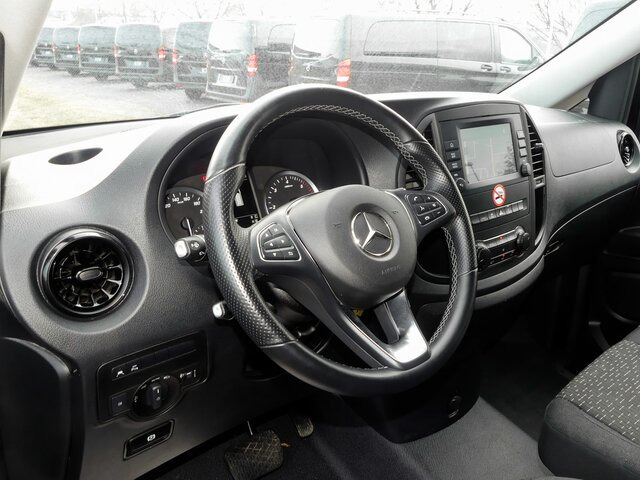 MERCEDES-BENZ Vito 116TourerPro ,Extralang,2xKlima,Kamera,AHK - Kleinbus, Personentransporter: das Bild 4 MERCEDES-BENZ Vito 116TourerPro ,Extralang,2xKlima,Kamera,AHK - Kleinbus, Personentransporter: das Bild 4