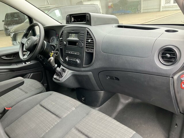MERCEDES-BENZ Vito114 Mixto Extralang,Klima,Tempomat,Standhzg... - Kleintransporter: das Bild 4 MERCEDES-BENZ Vito114 Mixto Extralang,Klima,Tempomat,Standhzg... - Kleintransporter: das Bild 4