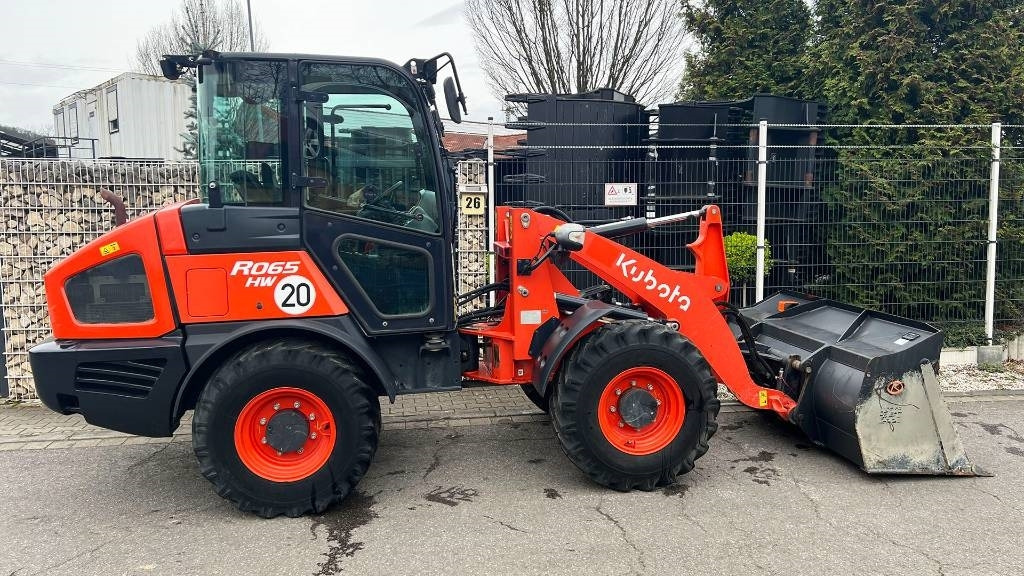 Radlader Kubota R 065, Radlader, hydr. Schnellwechsler, Schaufel: das Bild 17