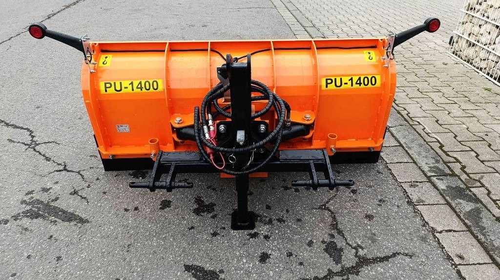 Schneeschild PU 1400 Radlader Dreipunktaufnahme - Schneepflug für Landmaschine: das Bild 5 Schneeschild PU 1400 Radlader Dreipunktaufnahme - Schneepflug für Landmaschine: das Bild 5