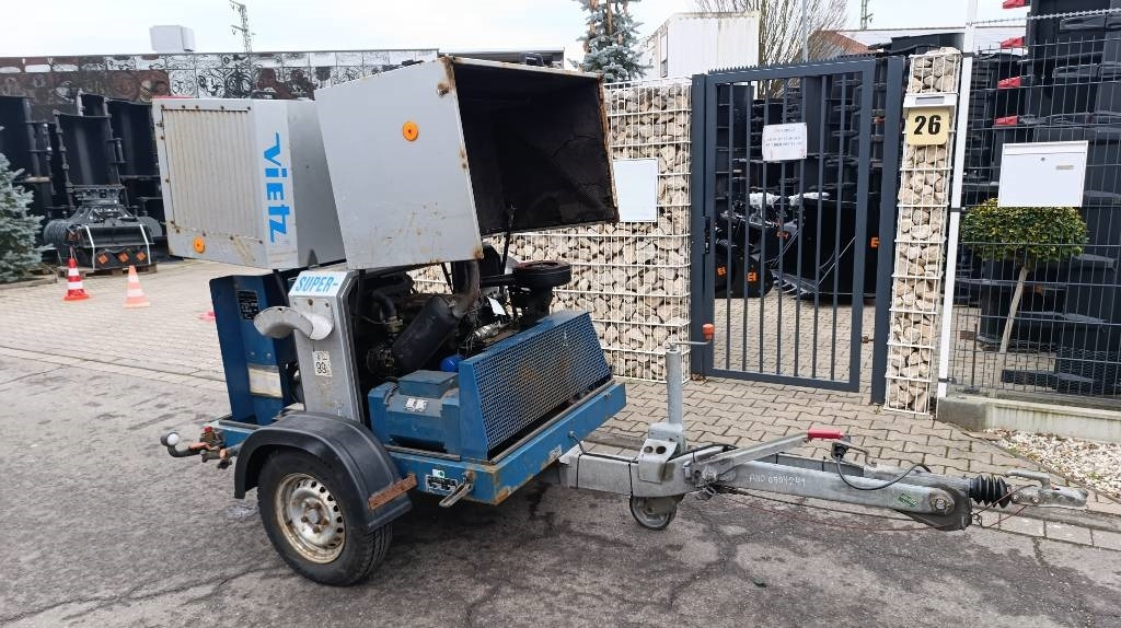 Vietz Baukompressor Arcobil 1, Stromaggregat Deutz-Motor - Luftkompressor: das Bild 5 Vietz Baukompressor Arcobil 1, Stromaggregat Deutz-Motor - Luftkompressor: das Bild 5