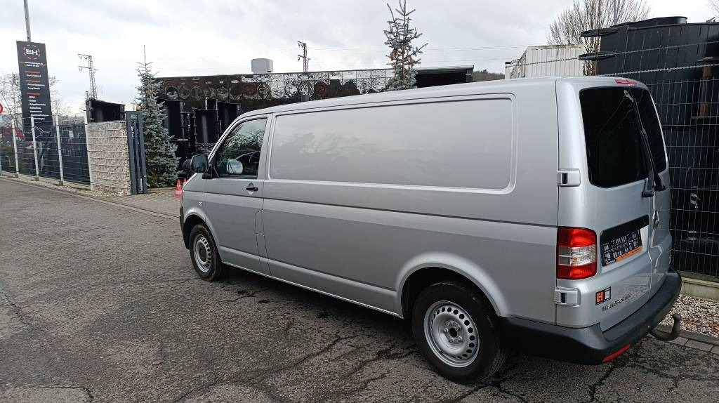 Volkswagen T5 2.0 TDI, Transporter, Kasten, Werkstattschränke - Koffer Transporter: das Bild 5 Volkswagen T5 2.0 TDI, Transporter, Kasten, Werkstattschränke - Koffer Transporter: das Bild 5