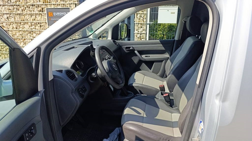 Koffer Transporter Volkswagen VW Caddy, Transporter, Werkstattschränke, Webasto: das Bild 9