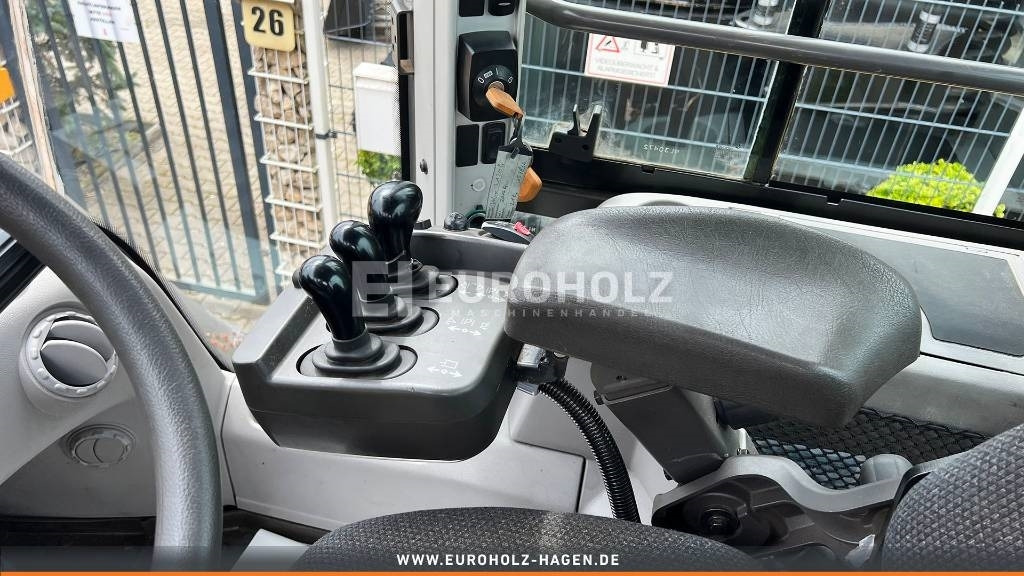 Radlader Volvo L 120 G mit Klima und SW, Reifen und Schaufel Neu: das Bild 19