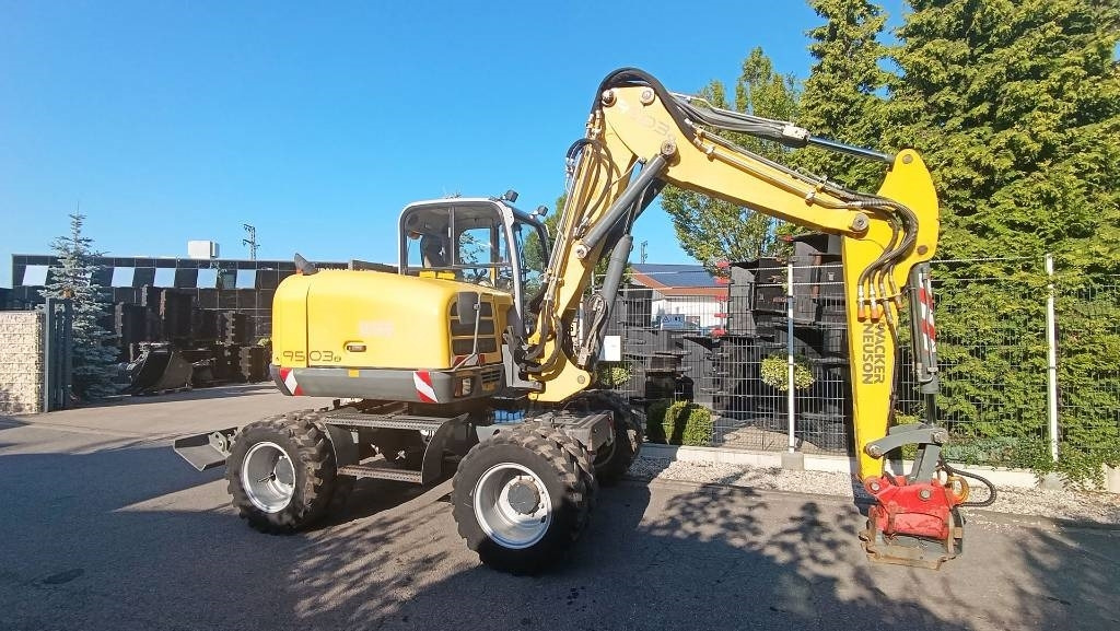 Wacker Neuson 9503 Bagger Powertilt, SW Martin, Verstellausleger - Mobilbagger: das Bild 2 Wacker Neuson 9503 Bagger Powertilt, SW Martin, Verstellausleger - Mobilbagger: das Bild 2