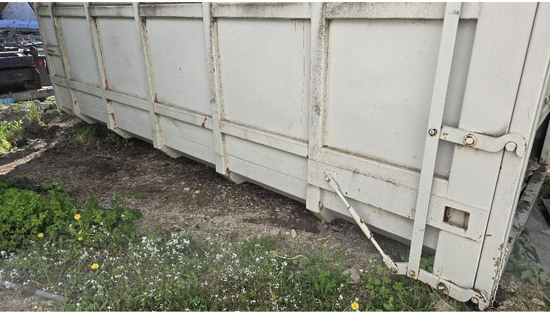 Big Hakenliftcontainer mit 5000 l Tank - Lagertank: das Bild 3 Big Hakenliftcontainer mit 5000 l Tank - Lagertank: das Bild 3