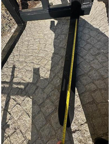 Big Palettengabel 3,5 t mit Merlo Aufnahme 120 cm FEM 3 Träggerahmen - Gabel für Flurförderzeug: das Bild 5 Big Palettengabel 3,5 t mit Merlo Aufnahme 120 cm FEM 3 Träggerahmen - Gabel für Flurförderzeug: das Bild 5