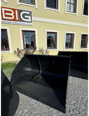 Big Volumenschaufel 200 cm mit Merlo ZM2 Aufnahme - Schaufel: das Bild 1 Big Volumenschaufel 200 cm mit Merlo ZM2 Aufnahme - Schaufel: das Bild 1