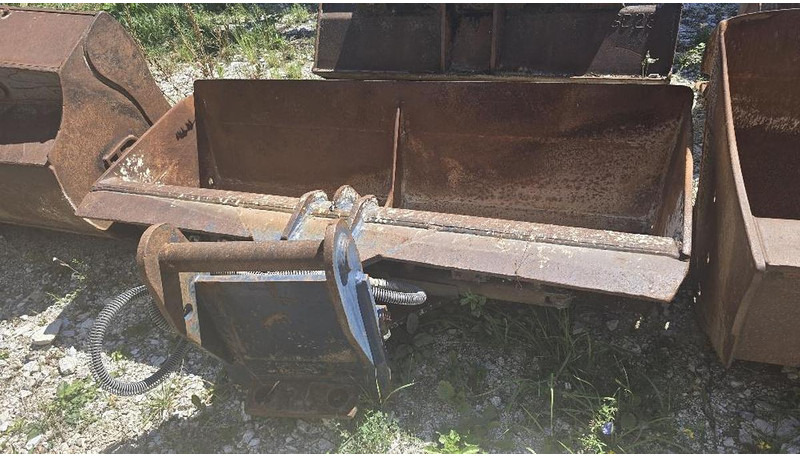 Böschungslöffel 200 cm mit Lehnhoff MS10 Aufnahme - Schaufel: das Bild 4 Böschungslöffel 200 cm mit Lehnhoff MS10 Aufnahme - Schaufel: das Bild 4