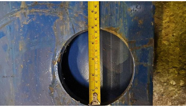 Mustang Abbruch & Sortiergreifer Anschraubplatte zu Mustang GRP250 / GR25 - Hydraulikhammer: das Bild 1 Mustang Abbruch & Sortiergreifer Anschraubplatte zu Mustang GRP250 / GR25 - Hydraulikhammer: das Bild 1