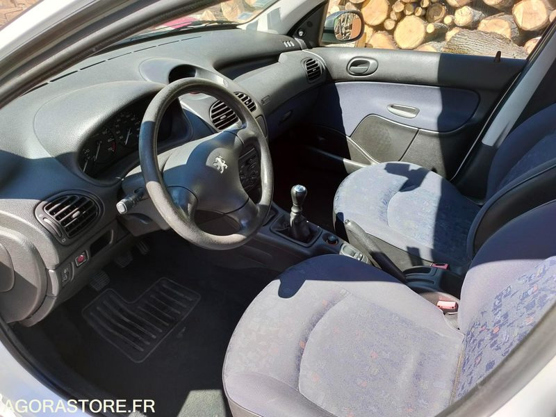 206 SP XRP 1.4L - PKW: das Bild 4 206 SP XRP 1.4L - PKW: das Bild 4