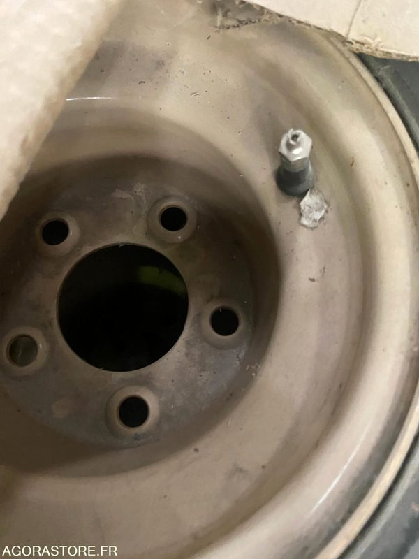 4 Roues completes CARLISLE 18 X 9.50-8 pour DITCH WITCH R300 - Baugeräte: das Bild 3 4 Roues completes CARLISLE 18 X 9.50-8 pour DITCH WITCH R300 - Baugeräte: das Bild 3