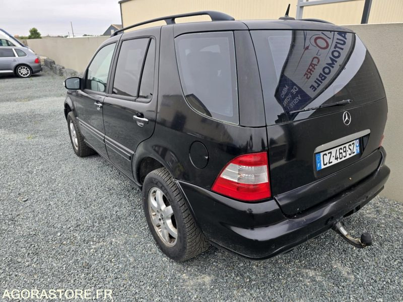 4X4 MERCEDES 400 ML - 2003 - 331 769 KM - PKW: das Bild 2 4X4 MERCEDES 400 ML - 2003 - 331 769 KM - PKW: das Bild 2