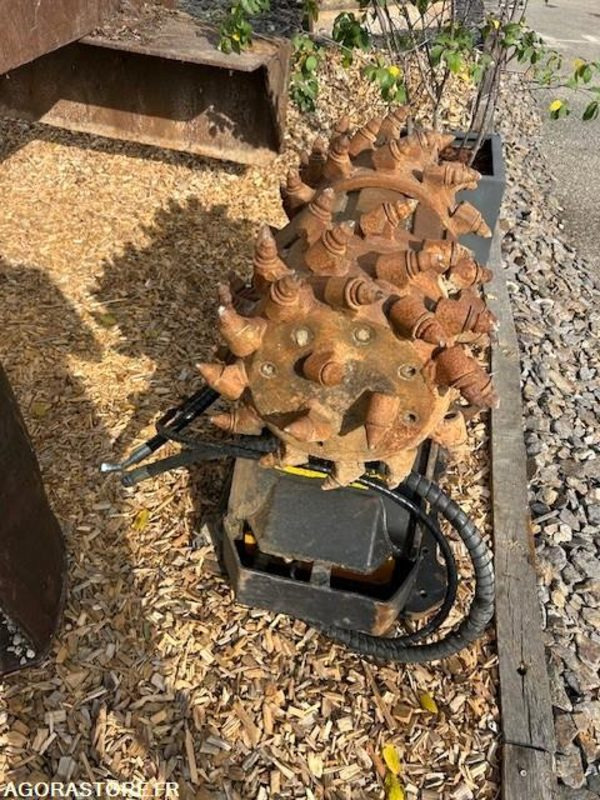 FRAISE HYDRAULIQUE DE DEMONSTRATION MB CRUSHER POUR PELLE 18-25 TONNES 2019 - Andere Technik: das Bild 2 FRAISE HYDRAULIQUE DE DEMONSTRATION MB CRUSHER POUR PELLE 18-25 TONNES 2019 - Andere Technik: das Bild 2