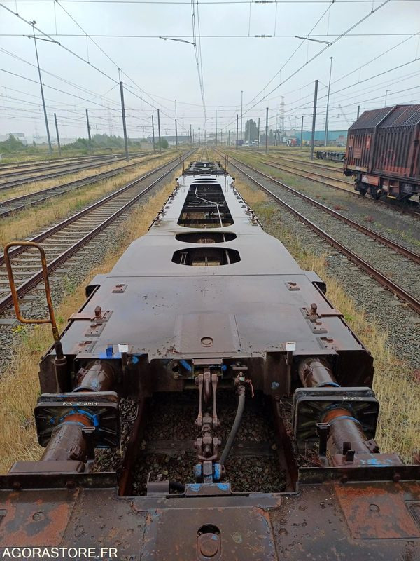 Wagon plat intermodal type Sggnss – modèle 6432B0-4, 72 pieds - 2004 (ref 1561) - Andere Technik: das Bild 2 Wagon plat intermodal type Sggnss – modèle 6432B0-4, 72 pieds - 2004 (ref 1561) - Andere Technik: das Bild 2