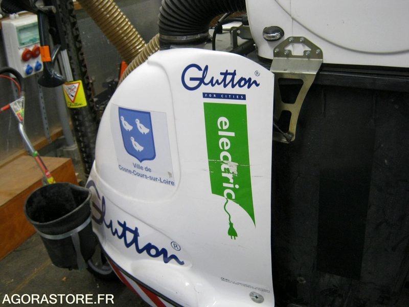 Aspirateur de déchets avec appareil de nettoyage des filtres - Industriestaubsauger: das Bild 1 Aspirateur de déchets avec appareil de nettoyage des filtres - Industriestaubsauger: das Bild 1