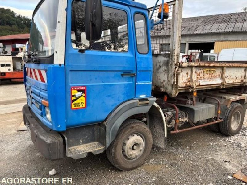 CAMION BENNE (TRI-BENNE) RENAULT S120 MIDLINER 1991 221000 KM - Kipper: das Bild 2 CAMION BENNE (TRI-BENNE) RENAULT S120 MIDLINER 1991 221000 KM - Kipper: das Bild 2