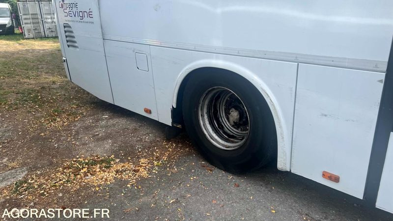 CAR - IRISBUS (IVECO BUS) - RÉCRÉO - 2011 - 305 429 KM (BW-716-JD) - Schulbus: das Bild 4 CAR - IRISBUS (IVECO BUS) - RÉCRÉO - 2011 - 305 429 KM (BW-716-JD) - Schulbus: das Bild 4