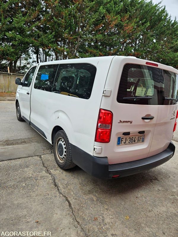 CITROEN JUMPY SPACE TOURER 9 places 240051 kms ANNÉE 2019 - Kleinbus, Personentransporter: das Bild 4 CITROEN JUMPY SPACE TOURER 9 places 240051 kms ANNÉE 2019 - Kleinbus, Personentransporter: das Bild 4