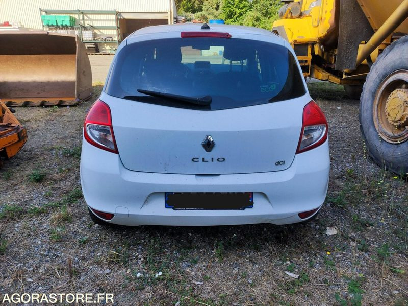 CLIO III 1.5 DCI accidentée 07/2025 - PKW: das Bild 2 CLIO III 1.5 DCI accidentée 07/2025 - PKW: das Bild 2