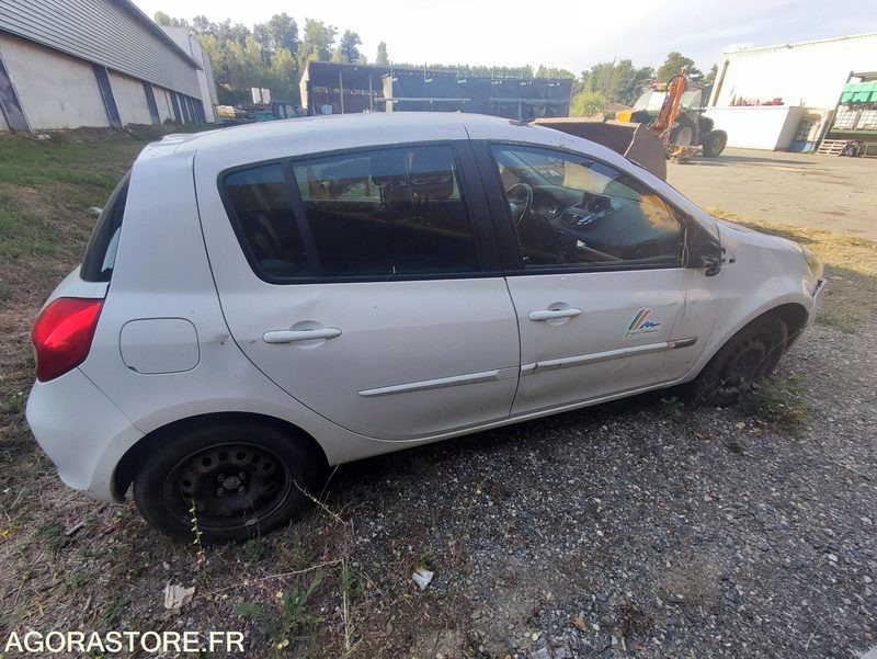 CLIO III 1.5 DCI accidentée 07/2025 - PKW: das Bild 1 CLIO III 1.5 DCI accidentée 07/2025 - PKW: das Bild 1