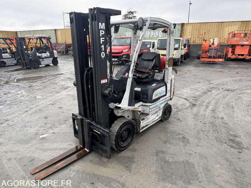 Chariot élévateur NISSAN GAZ 1.5T type P1D1A15LQ - Treibgasstapler: das Bild 1 Chariot élévateur NISSAN GAZ 1.5T type P1D1A15LQ - Treibgasstapler: das Bild 1