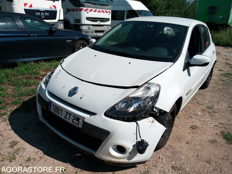 Clio 1.5 DCI accidentée - PKW: das Bild 1 Clio 1.5 DCI accidentée - PKW: das Bild 1