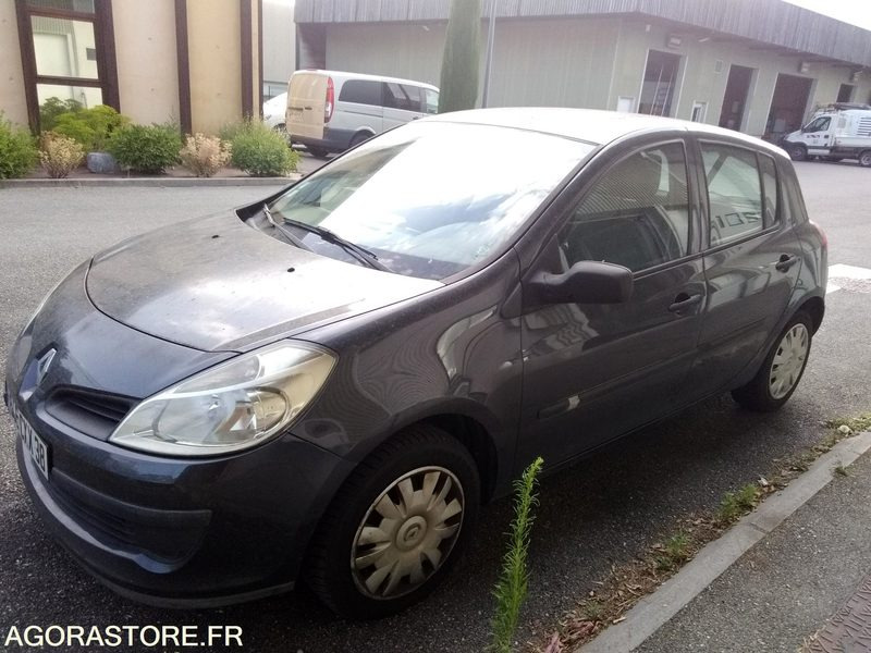 Clio 1.5 dci 1er main du 10.07.2007 131100kms type MRE5222EF558 - PKW: das Bild 1 Clio 1.5 dci 1er main du 10.07.2007 131100kms type MRE5222EF558 - PKW: das Bild 1