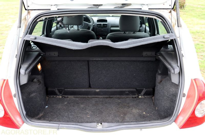 Clio 2 diesel - PKW: das Bild 3 Clio 2 diesel - PKW: das Bild 3